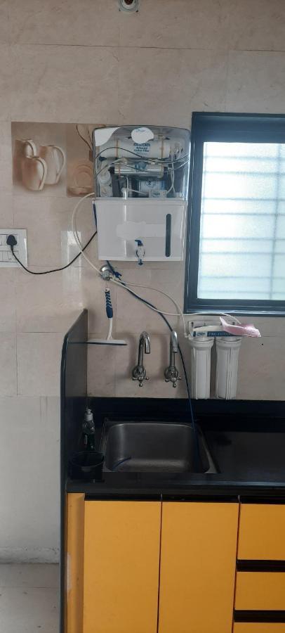 Rajlakshmi Niwas Apartment โซลาปูร์ ภายนอก รูปภาพ